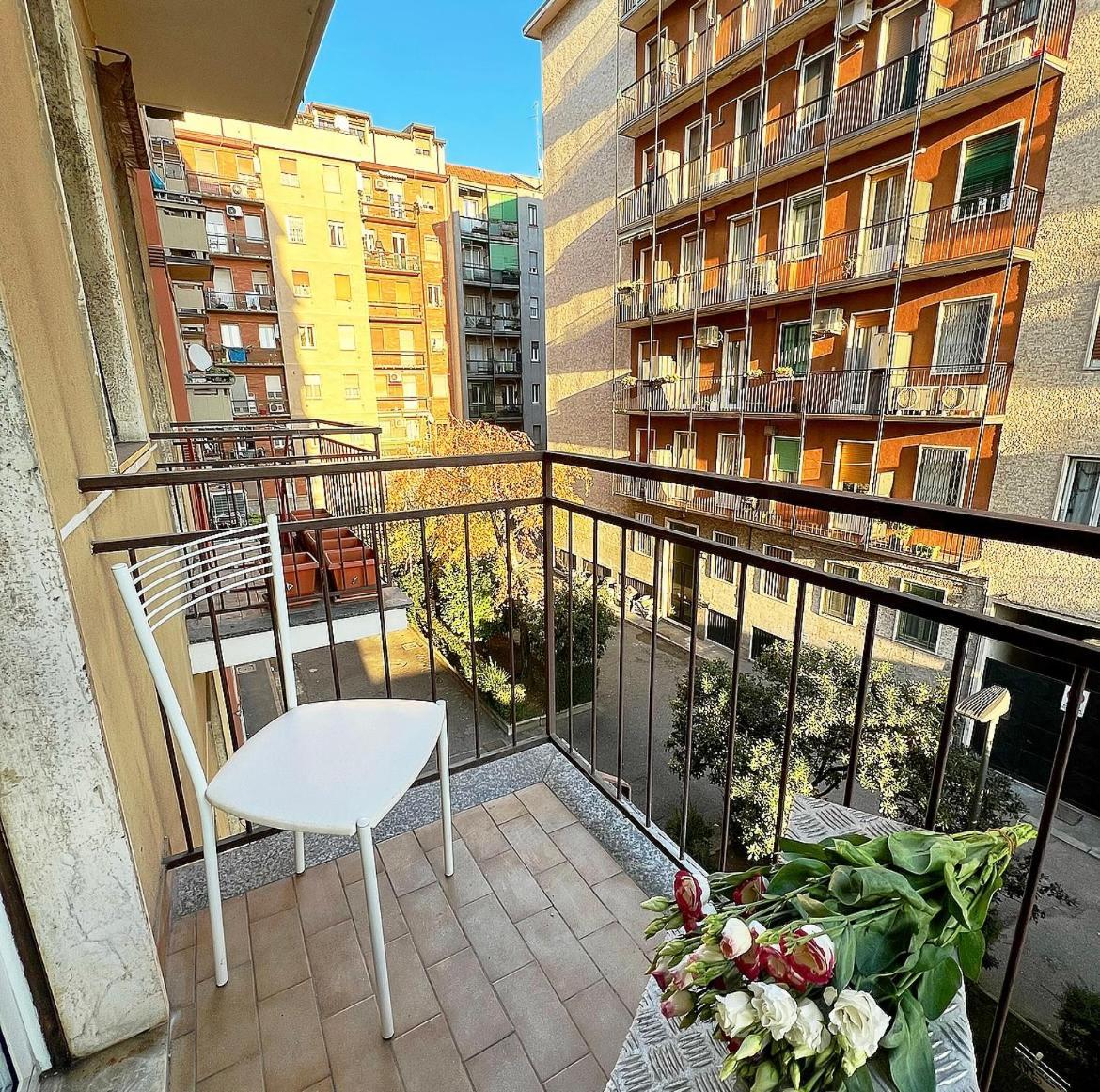 Apartamento Lawyer House Milán Exterior foto